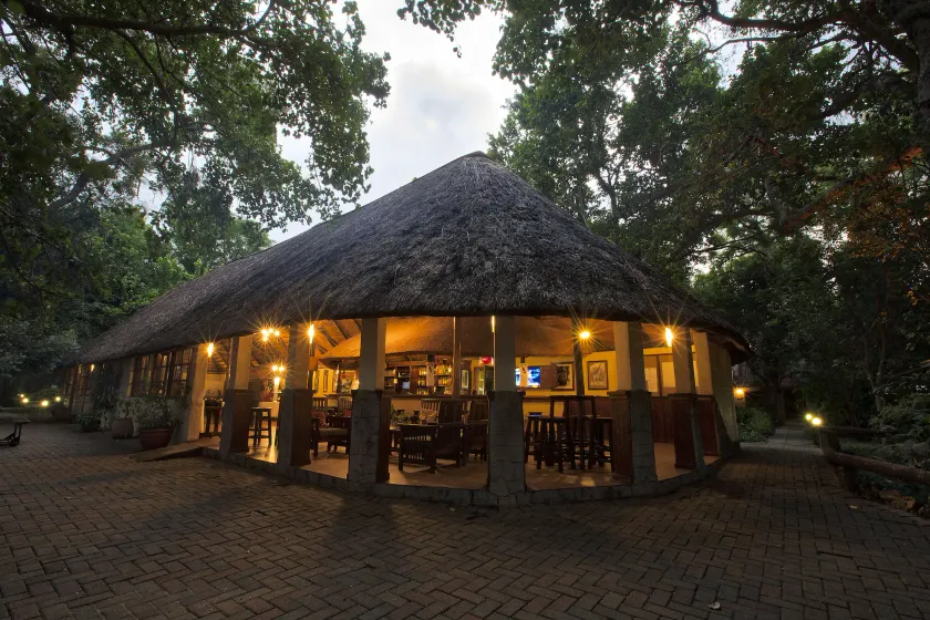 Island Safari Lodge - Image 1