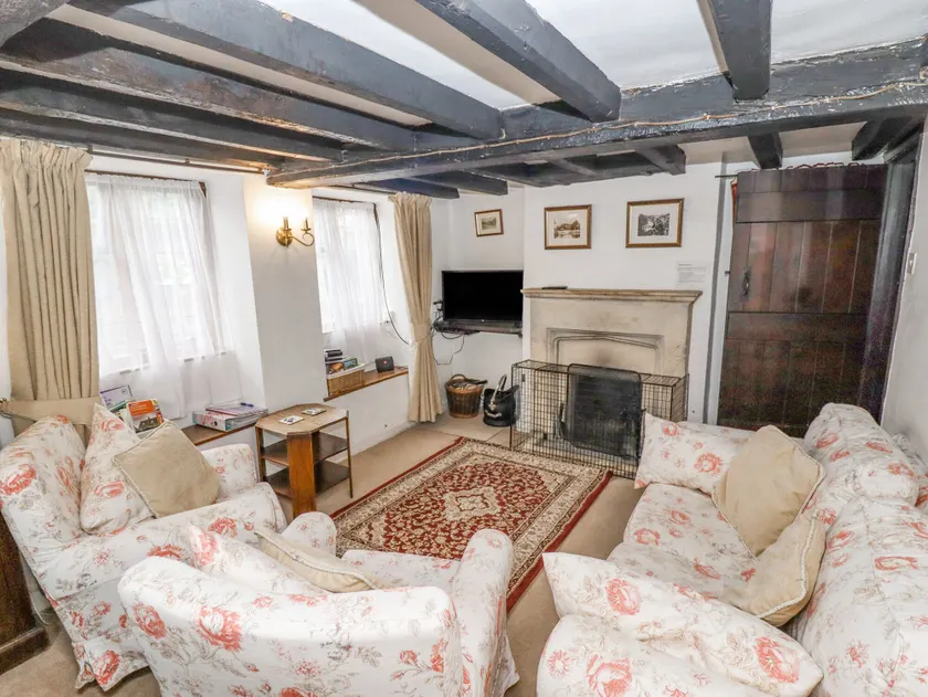 Newbury Cottage - Image 1