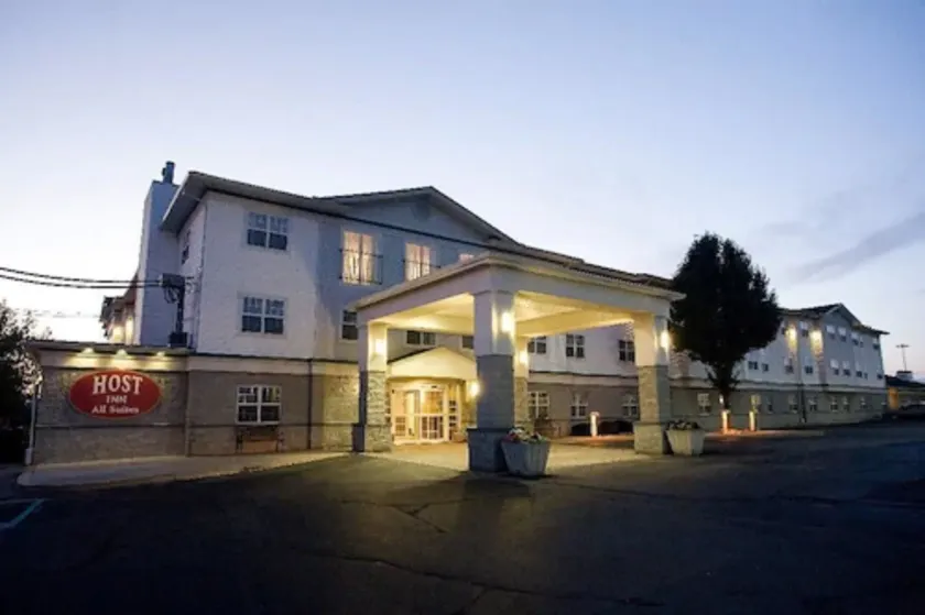 Host Inn an All Suites Hotel - Image 1