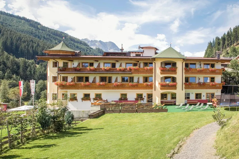 Alpenhotel Tirolerhof Gerlos - Image 1