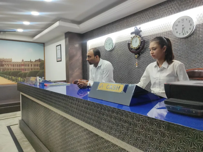Hotel Prova - Recepción