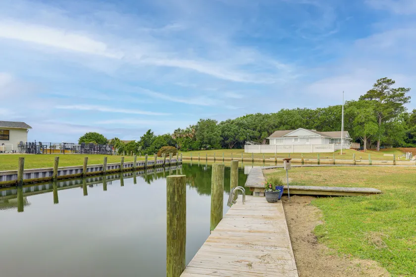 On the Icw: Personal Dock, Ocean Fishing & Beach! - Image 1