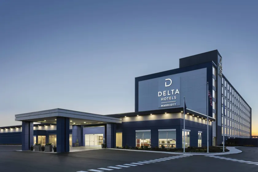 Delta Hotels by Marriott Indianapolis Airport - Image 1