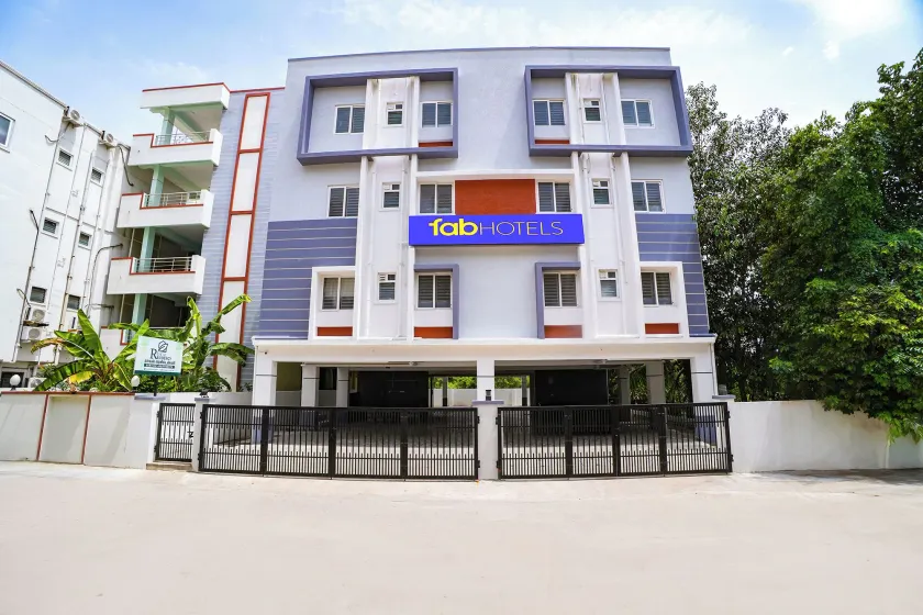 FabHotel Royal Residency - OMR - Image 1