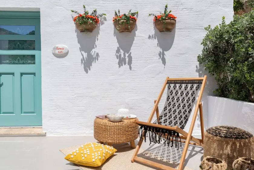 Kaminos Boutique Hotel - Image 1