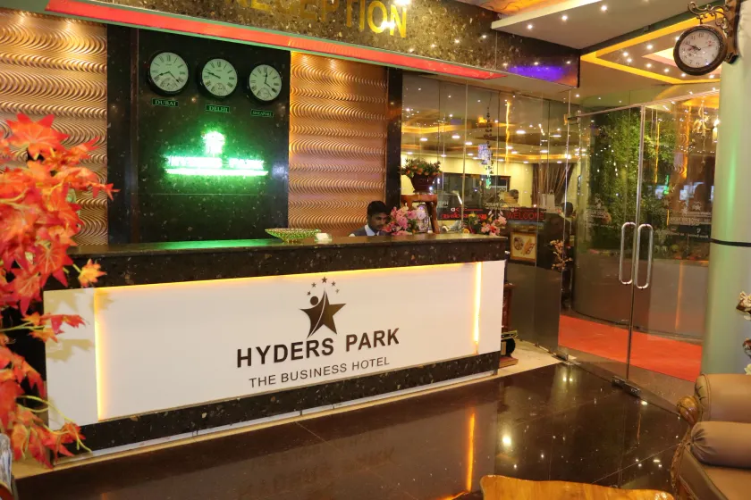Hyders Park The Business Hotel - Image 1