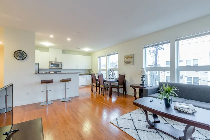 Sage Apartments Boston Logan Airport - Image 1