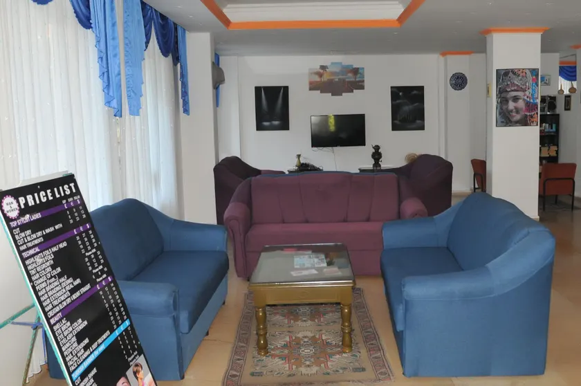Dilhan Hotel - Lobby