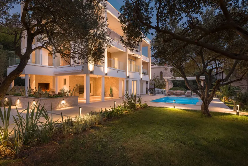 Villa 01 Apartments - Image 1