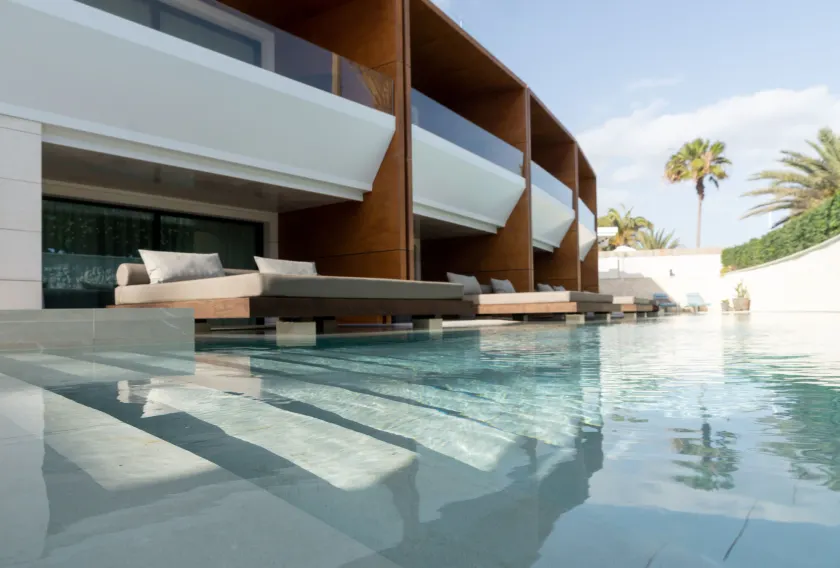 TenSuites - Adults Only - Image 1