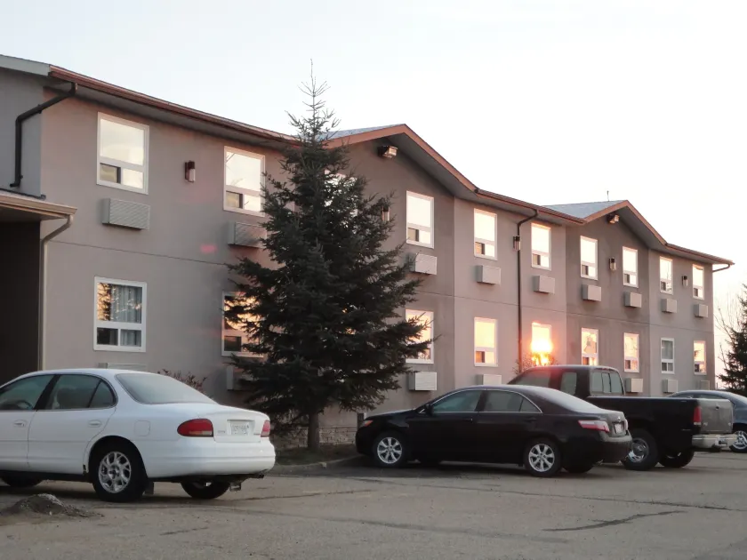 South Hill Motor Inn - Image 1