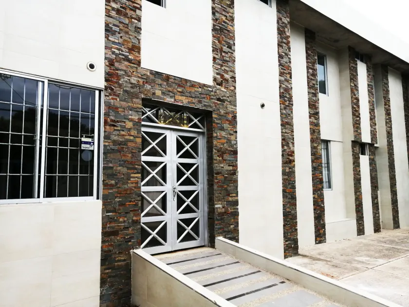 Las Piloneras Apartahotel - Image 1