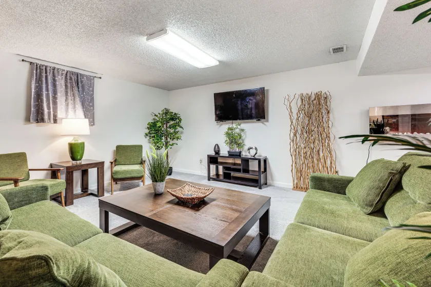 Cozy Boulder Basement Unit: Upscale Outdoor Space! - Image 1