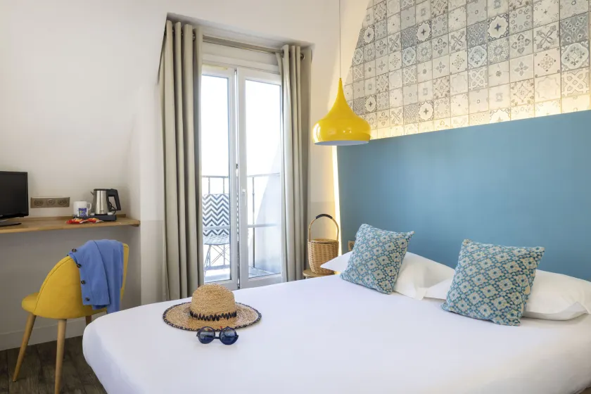Le Régent Hostel Montmartre - Image 1