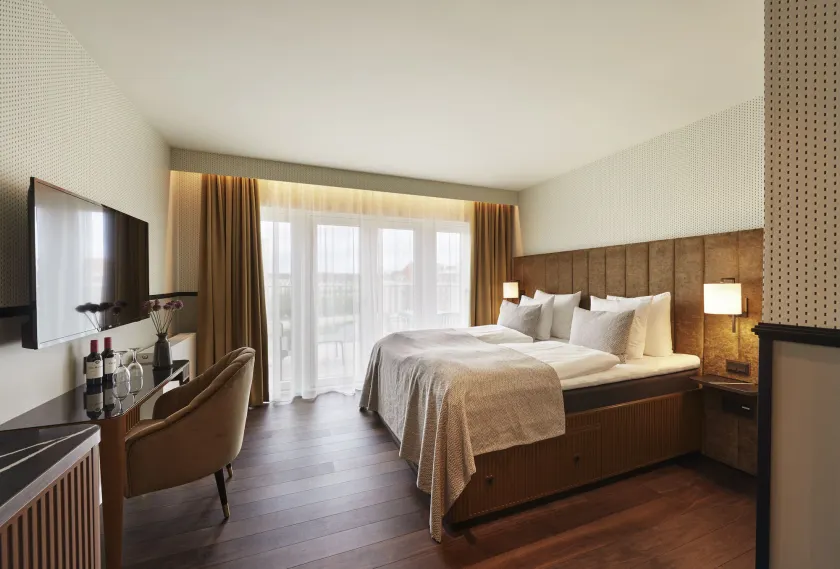 WIDE Hotel - Image 1