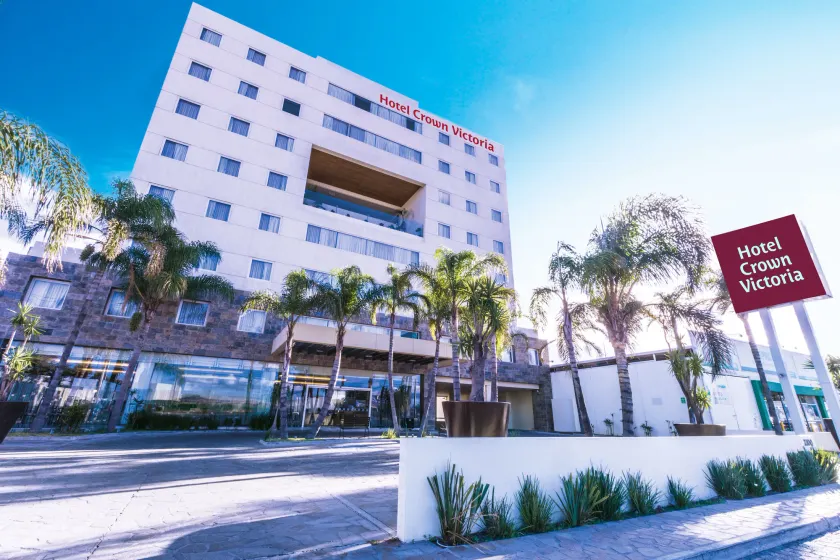  Hotel Crown Victoria - Image 1