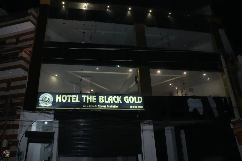 Hotel The Black Gold - Image 1