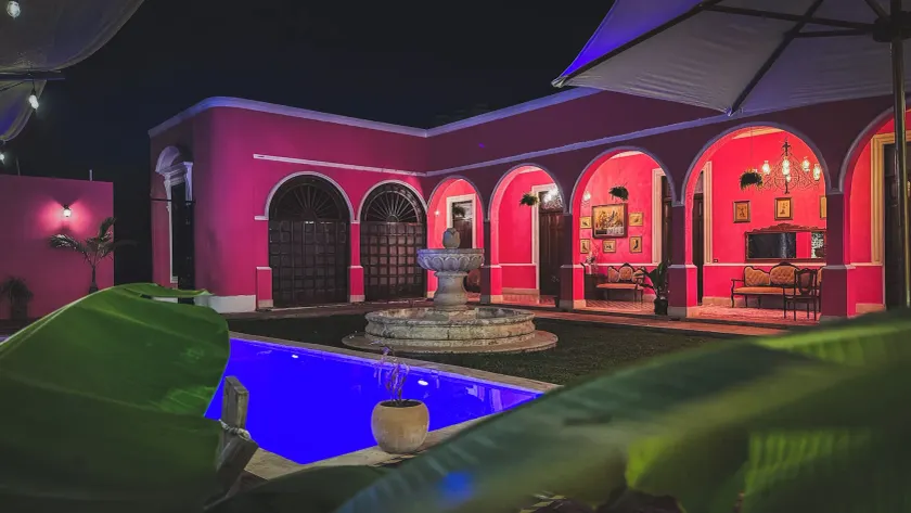 La Casa Rosa Imperial - Image 1