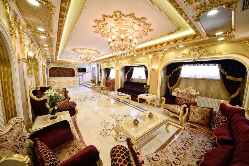 Golden Marmara Hotel - Image 1