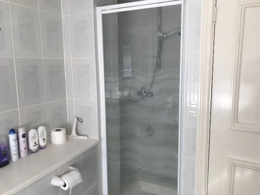 Kent Apartment 2 bed in Sandwich, with Free Parking - Image 1