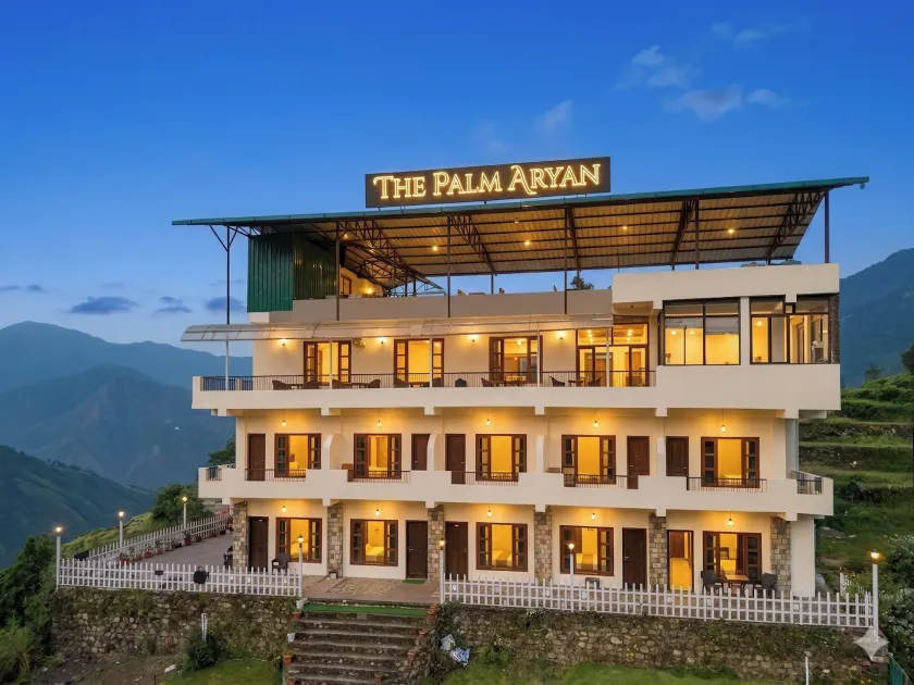 Hotel Sun Village By Palm Aryan - Image 1