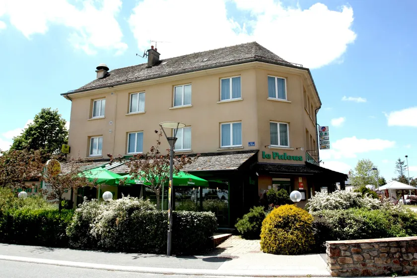Logis Hôtel Restaurant Le Palous - Image 1