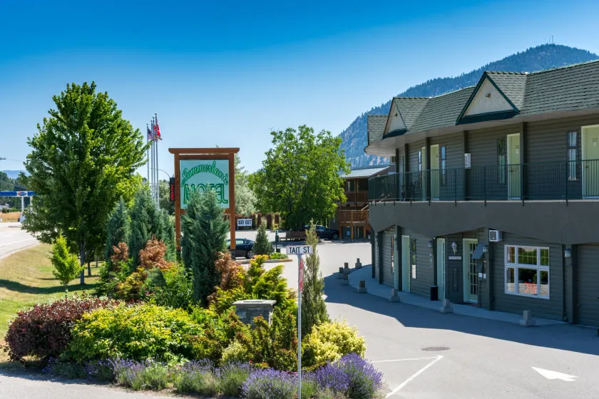 Summerland Motel - Image 1