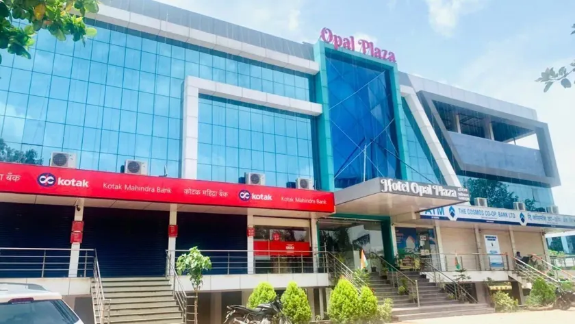 Hotel opal plaza executive - Image 1