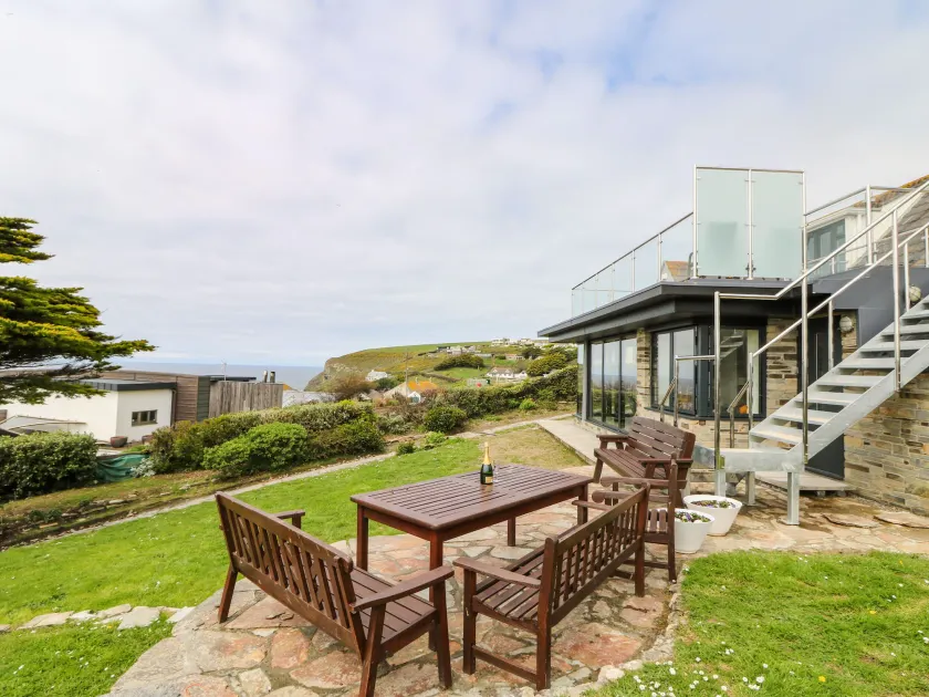 Little Trelawns - Image 1