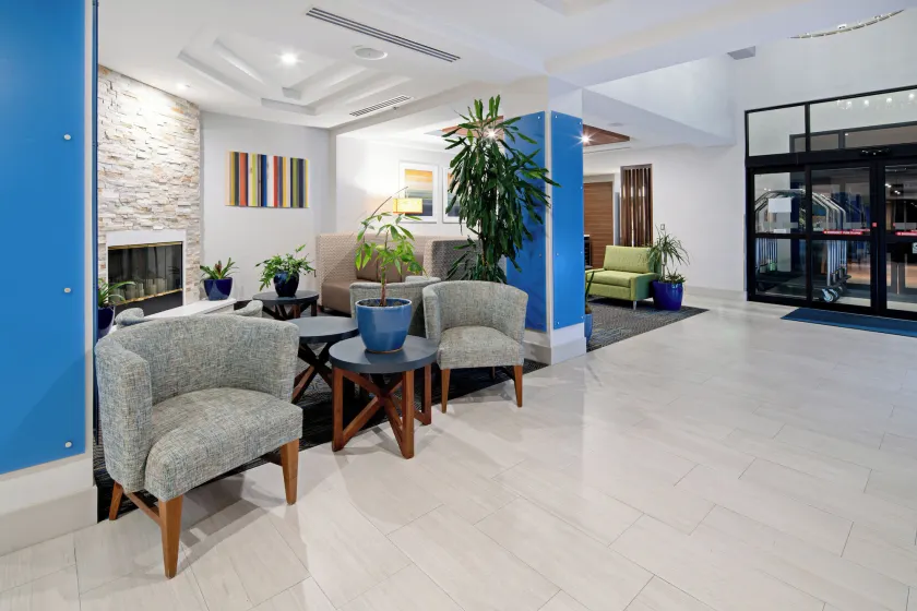 Holiday Inn Express Hotel & Suites Atascadero by IHG - Image 1