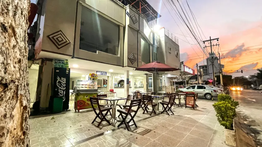 Hotel & Restaurante Oasis CTG - Image 1