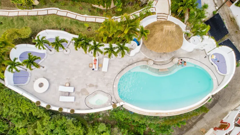 Tzampoc Resort - Image 1