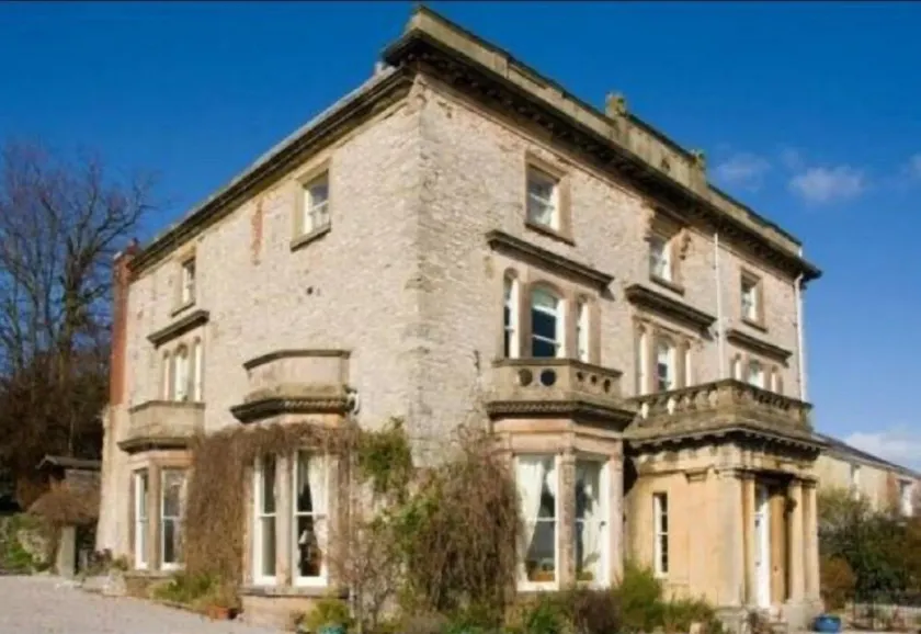 Castle House B and B - Image 1