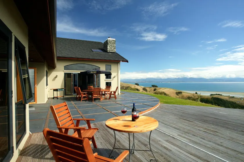 Parautane Lodge - Image 1