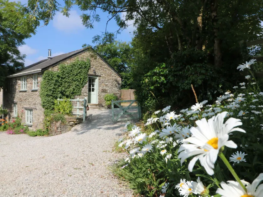 Stocks Barn - Image 1