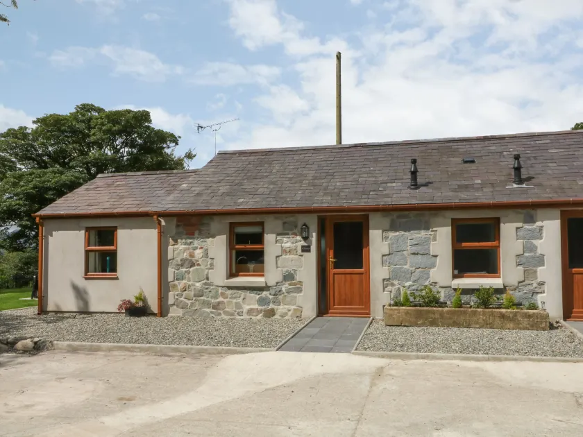 Y Beudy Cottage - Image 1