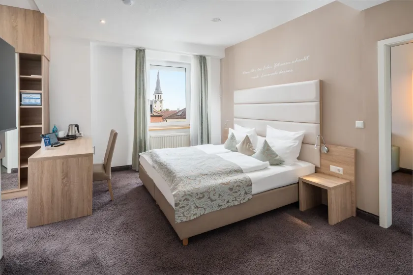 BEST WESTERN Hotel Lamm - Image 1
