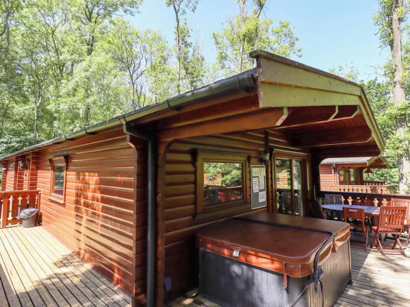 64 Acorn Lodge Kenwick Park - Image 1