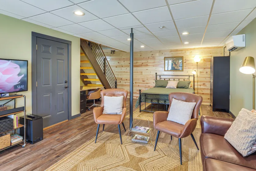 Private Patio! Studio 10 Mi to Dtwn Clarksville - Image 1