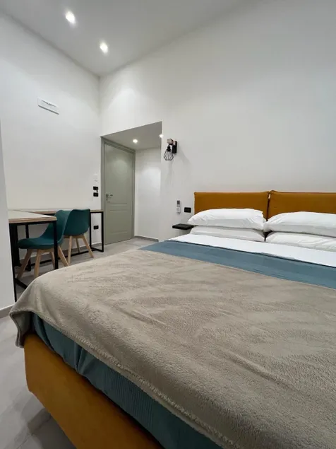 La Stella Di Napoli B&B - Image 1