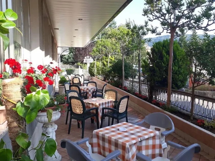 Hotel Fleming - Image 1