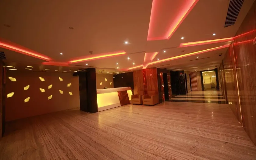 Hotel M Grand - Image 1