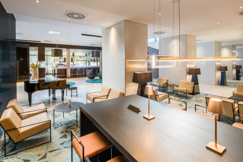 Radisson Blu Hotel, Hamburg - Image 1
