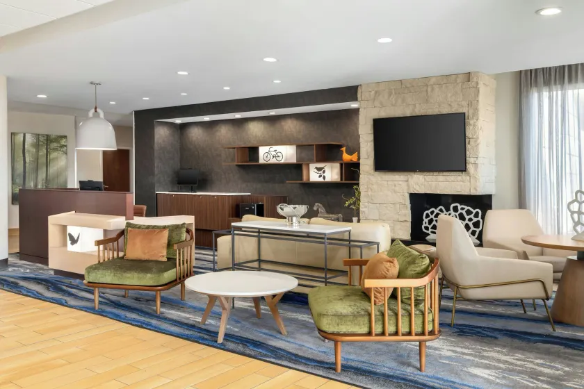 Fairfield Inn & Suites by Marriott West Monroe - Image 1