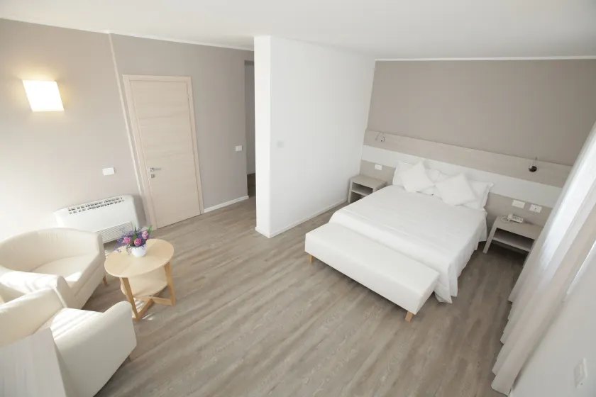 Hotel Europa - Image 1