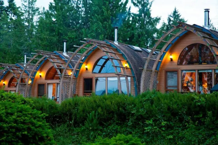 Mineral Springs Resort - Image 1