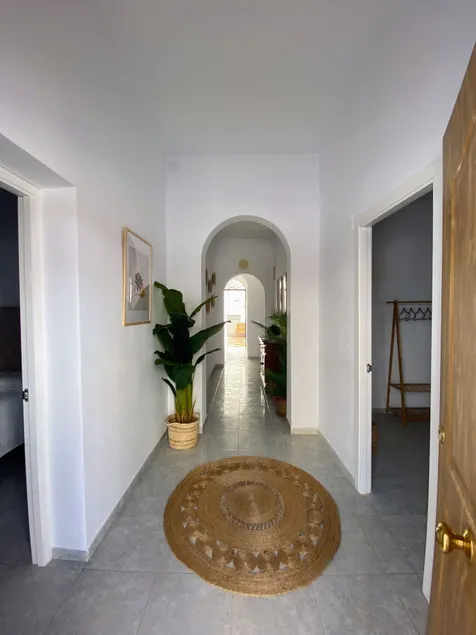 Hostal Avenida by Bossh! Hotels - Image 1