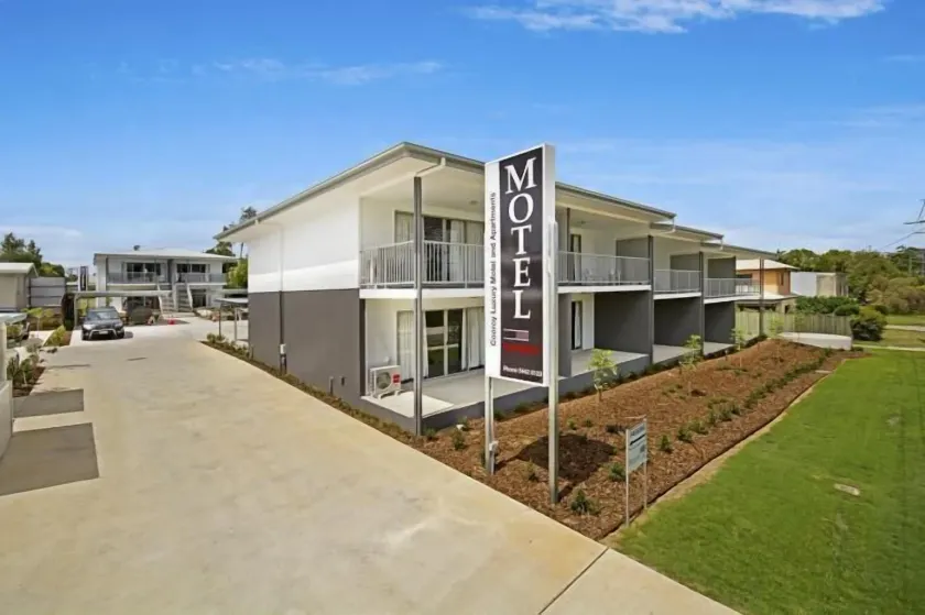 Cooroy Luxury Motel Apartments - Image 1