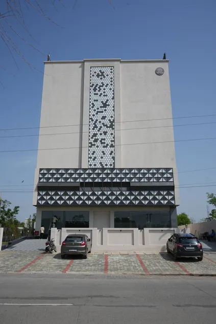 Hotel Tavijay - Image 1