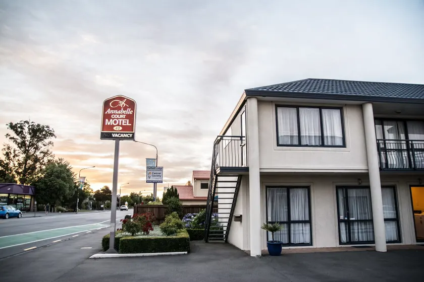 Annabelle Court Motel - Image 1